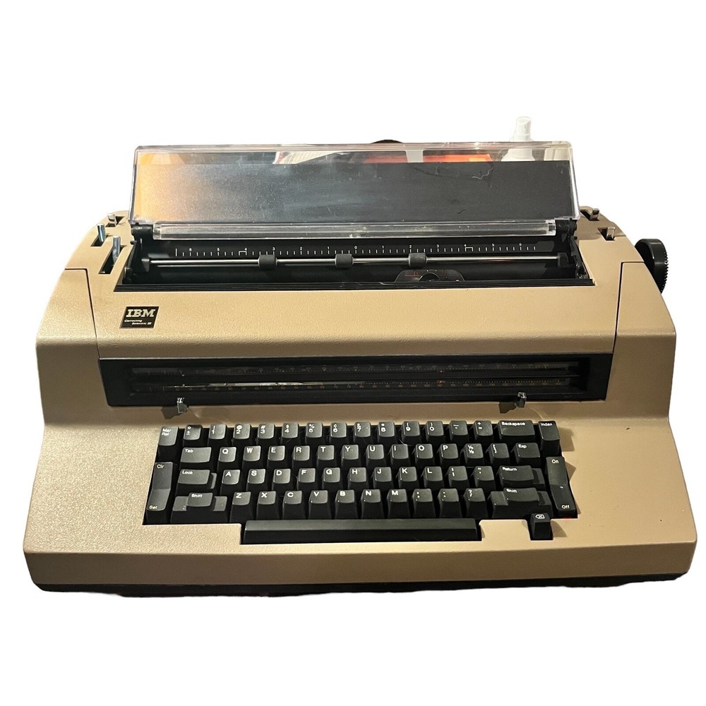 IBM Typewriter Correcting Selectric III Electric Tan *FOR PARTS ONLY" Powers On